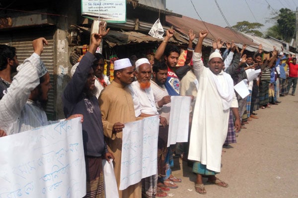 মোরেলগঞ্জে মাদ্রাসা শিক্ষকের অপসারণ দাবি

