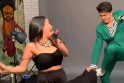 সনুর সঙ্গে এ কী করছেন নেহা, ভিডিও ভাইরাল
