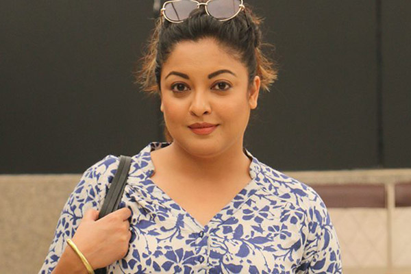 আমেরিকা ফিরে গেলেন তনুশ্রী 

