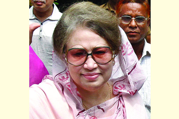 খালেদার মুক্তিতে বাধা তিন মামলা
