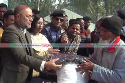 পাঁচ বছরের মধ্যে শীতবস্ত্র নেওয়ার লোক থাকবে না: ত্রাণ প্রতিমন্ত্রী