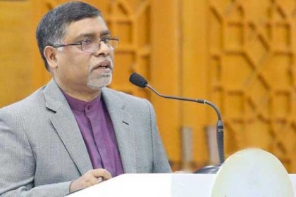 'এক বছরের কম ও ৬৫ বছরের বেশি বয়স্কদের বিনামূল্যে স্বাস্থ্যসেবা'