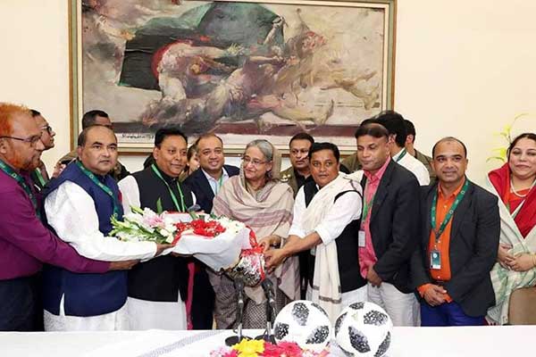 প্রধানমন্ত্রী শেখ হাসিনার সঙ্গে ইতালি আওয়ামী লীগের সৌজন্য সাক্ষাৎ