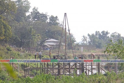 সীমান্তের তুমব্রু খালে মিয়ানমারের ব্রিজ নিয়ে চিন্তা বাড়ছে