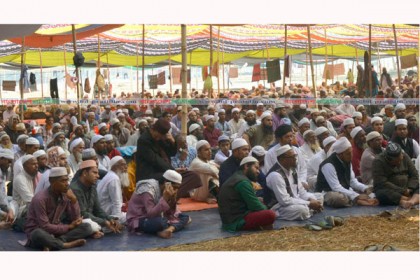 ধুনটে আল্লাহু আকবার ধ্বনিতে মুখরিত ইজতেমা ময়দান