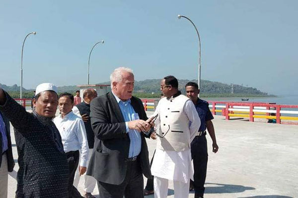 রোহিঙ্গা শিবির ও আসার পথ পরিদর্শন করলেন জার্মান রাষ্ট্রদূত