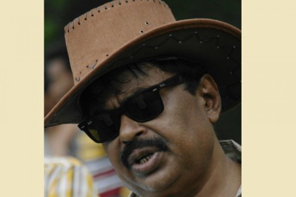 'কাজে নামা মানে মন্ত্রীর সাথে সেলফি তোলা না'