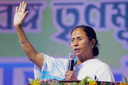 মমতার জনসভায় থাকছেন বিজেপিবিরোধী সব নেতাই, সমর্থন রাহুলের
