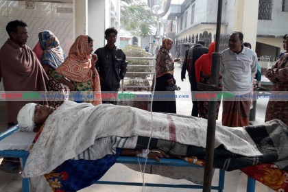 নাটোরে জমি নিয়ে সংঘর্ষে নিহত ১ ,আহত ১৫