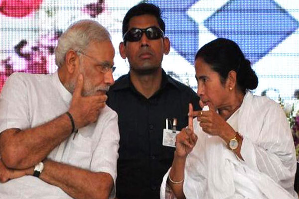‘আমরা উনার চাকর নাকি?’ মোদিকে কড়া জবাব মমতার