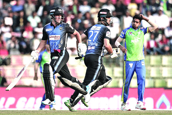 ভিলিয়ার্সের অভিষেকের দিনে নায়ক রুশো