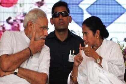 ‘আমরা উনার চাকর নাকি?’ মোদিকে কড়া জবাব মমতার
