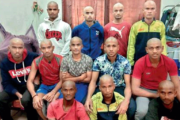ব্যর্থতার জেরে ন্যাড়া করা হল পশ্চিমবঙ্গের হকি খেলোয়াড়দের!