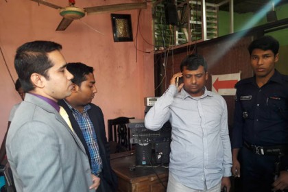 সিদ্ধিরগঞ্জে ভ্রাম্যমাণ আদালতের জরিমানা

