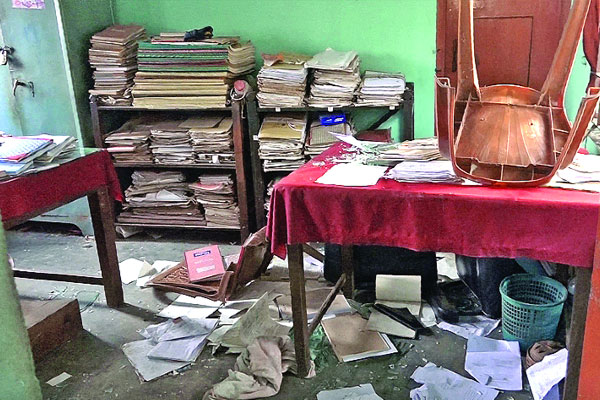 বরিশালে ফায়ার সার্ভিস ও খাদ্য বিভাগ কর্মীদের সংঘর্ষ