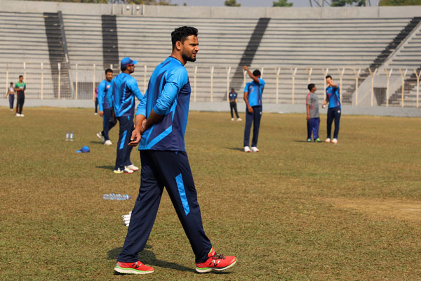 খুলনাকে গুঁড়িয়ে যা বললেন মাশরাফি