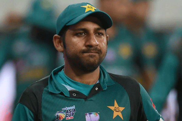 বর্ণবিদ্বেষমূলক মন্তব্য করে সমালোচনার মুখে সরফরাজ 