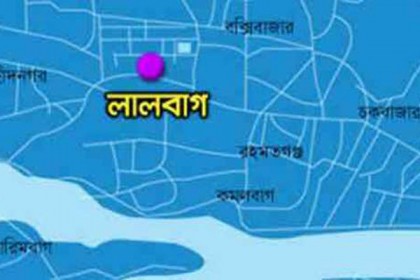 পা পিছলে বেলকুনি থেকে পড়ে কিশোরীর মৃত্যু