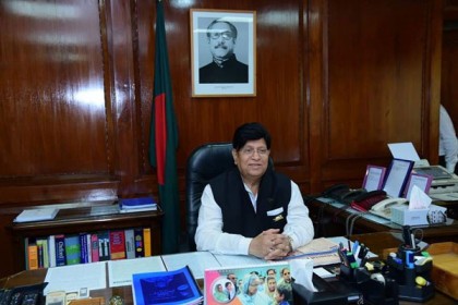'পৃথিবী বড় দুর্ঘটনার হাত থেকে বাঁচলো বাংলাদেশের জন্য'