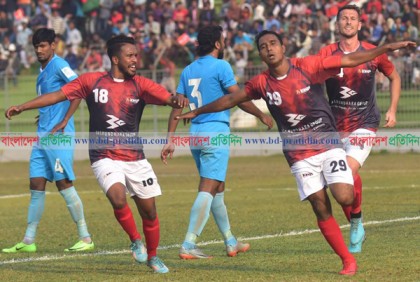 আবাহনীকে ৩-০ গোলে হারাল বসুন্ধরা কিংস