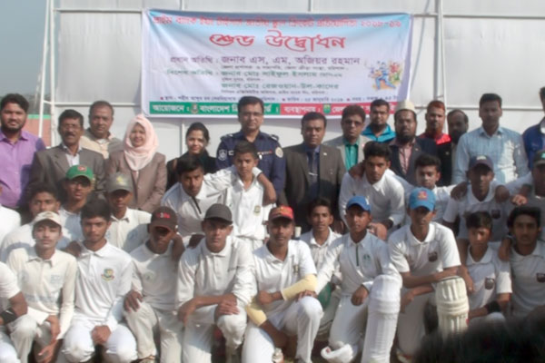 বরিশালে ইয়ং টাইগার্স জাতীয় স্কুল ক্রিকেট প্রতিযোগিতা শুরু