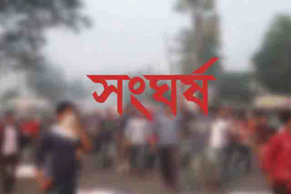 ঢাবি ক্যাম্পাসে প্রতিষ্ঠাবার্ষিকীর র‌্যালিতে ছাত্রলীগের ২ গ্রুপের সংঘর্ষ
