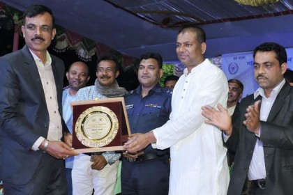 সন্ত্রাস ও মাদকমুক্ত মাগুরা গড়তে সহযোগিতা চাইলেন শিখর

