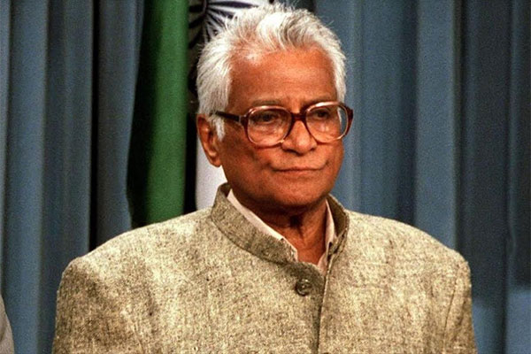 ভারতের সাবেক প্রতিরক্ষামন্ত্রী জর্জ ফার্নান্ডেজ আর নেই