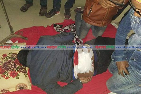 সাতক্ষীরায় ছাত্রলীগের সাবেক নেতাকে ছুরিকাঘাত