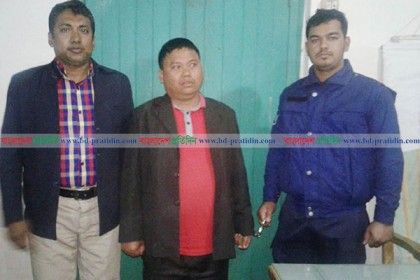 খাগড়াছড়িতে উপজেলা পরিষদ চেয়ারম্যান গ্রেফতার