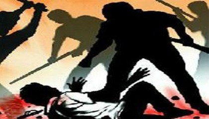চট্টগ্রামে পাওনা টাকা না দেওয়ায় শেকলে বেঁধে মারধর   
