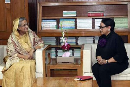 প্রধানমন্ত্রীর সঙ্গে ইন্দোনেশিয়ার পররাষ্ট্রমন্ত্রীর সৌজন্য সাক্ষাৎ 