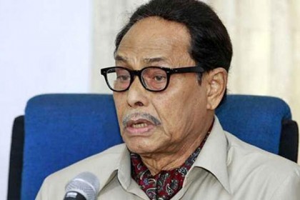 দেশে ফিরলেন এরশাদ