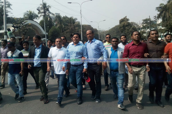 ৯ বছর পর ঢাবি ক্যাম্পাসে ছাত্রদলের মিছিল