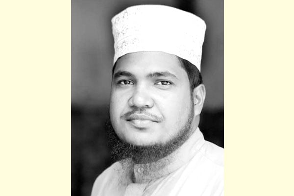 আত্মায় তৃপ্তি আনে কোরআন পাঠ
