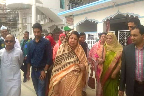 শাহ জালালের মাজার জিয়ারত করলেন স্পিকার