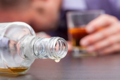 ভারতে ভেজাল মদপানে ৪৪ জনের মৃত্যু