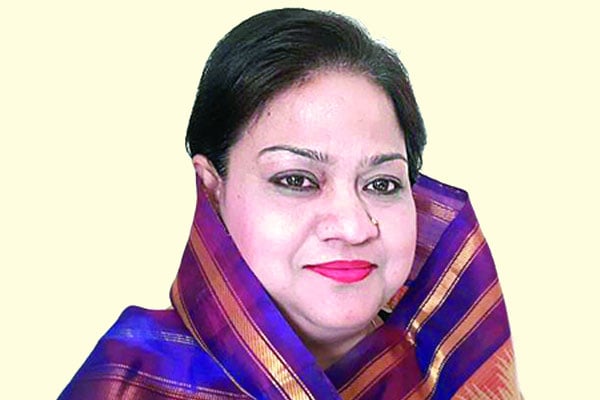 বিনা প্রতিদ্বন্দ্বিতায় নির্বাচিত আশরাফের বোন লিপি