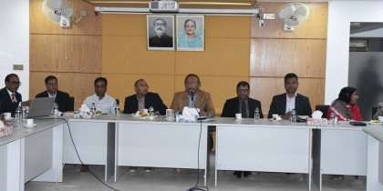 সওজ, পাউবো ও রেলের ঊর্ধ্বতন কর্মকর্তাদের সঙ্গে রাসিক মেয়রের মতবিনিময়