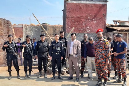 বানারীপাড়ায় দু'টি অবৈধ ইট ভাটায় ৪ লাখ টাকা জরিমানা

