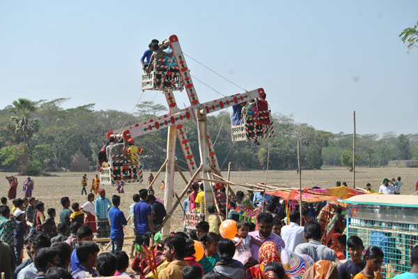 গলাচিপায় সপ্তমী মেলা উৎসব পালিত