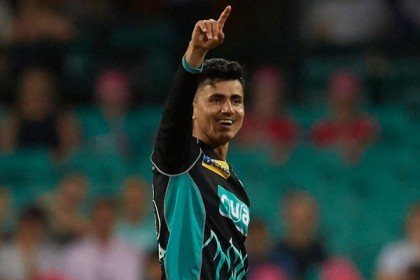 মিডলসেক্সে আফগান স্পিনার মুজিব