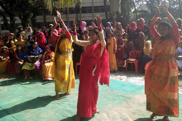 ব্রাহ্মণবাড়িয়া মহিলা কলেজে বসন্ত বরণ উৎসব অনুষ্ঠিত