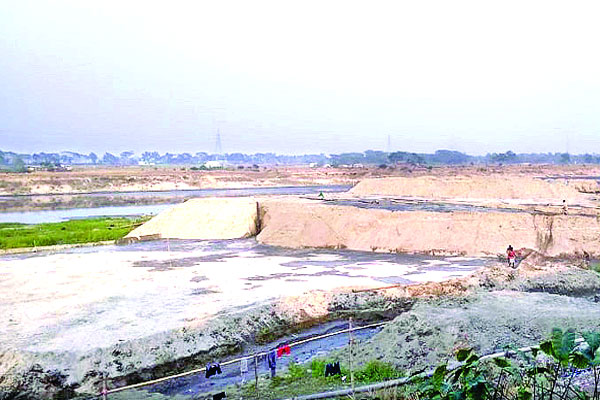 ধুঁকছে ব্রহ্মপুত্র সংকটে অর্ধশত নদী