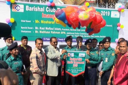 বরিশালে ৩ দিনব্যাপী টেনিস টুর্নামেন্টের উদ্বোধন
