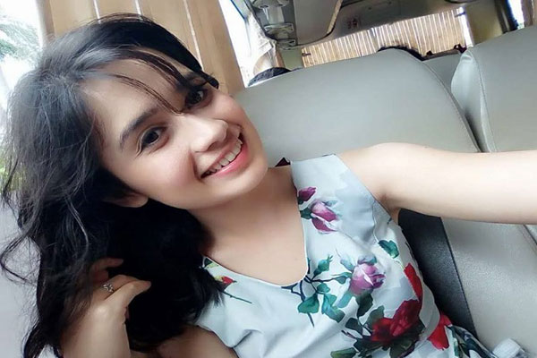 অ্যাম্বাসেডর ঐশী

