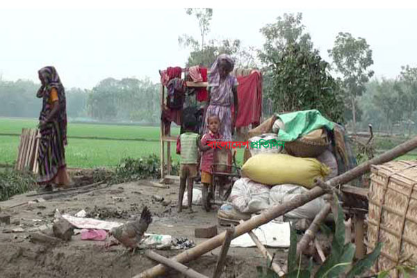 কেন্দুয়ায় ঝড়ে ২৫টি ঘরবাড়ি বিধ্বস্ত