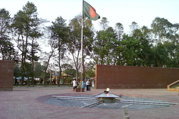 সোহরাওয়ার্দী উদ্যানকে সংরক্ষণের জোরালো দাবি সংসদে