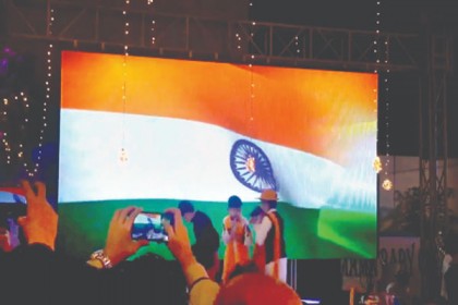 ভারতীয় গানে নাচ, স্কুলের লাইসেন্স বাতিল