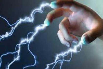 রাজধানীতে বিদ্যুৎস্পৃষ্টে গৃহবধূর মৃত্যু

